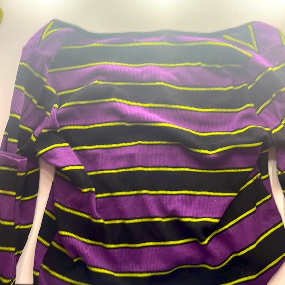 hot topic- small- green, black, purple - Picture 2 of 3